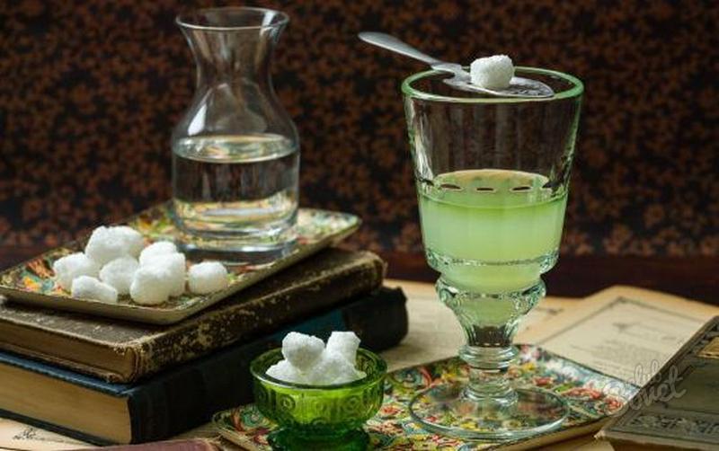 Absinthwasser zur Gewichtsreduktion