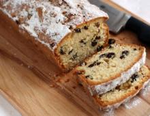 Step-by-step recipe for making a cake in a bread machine