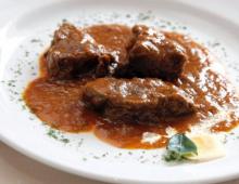 Vepřové azu s okurkami v tatarském stylu - recept krok za krokem s fotografiemi vaření doma