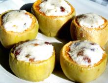 Baked apples with cottage cheese in the oven recipe with photos