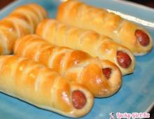 Delicious dough for sausages: recipes and tips