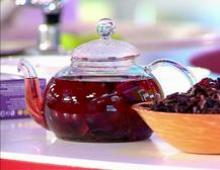 Ali ima čaj iz hibiskusa kakšne koristi?